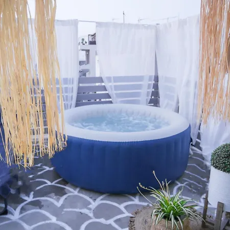 G&m 2 With Jacuzzi *